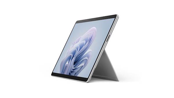 Tablični računalnik Microsoft Surface Pro 10 - 13"/i7-165U/16GB/512GB/Intel Graphics/W11Pro